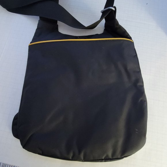 Tumi Tech Black Yellow Gold McKenna Flap Body Bag Crossbody Adjustable Strap - Picture 4 of 16